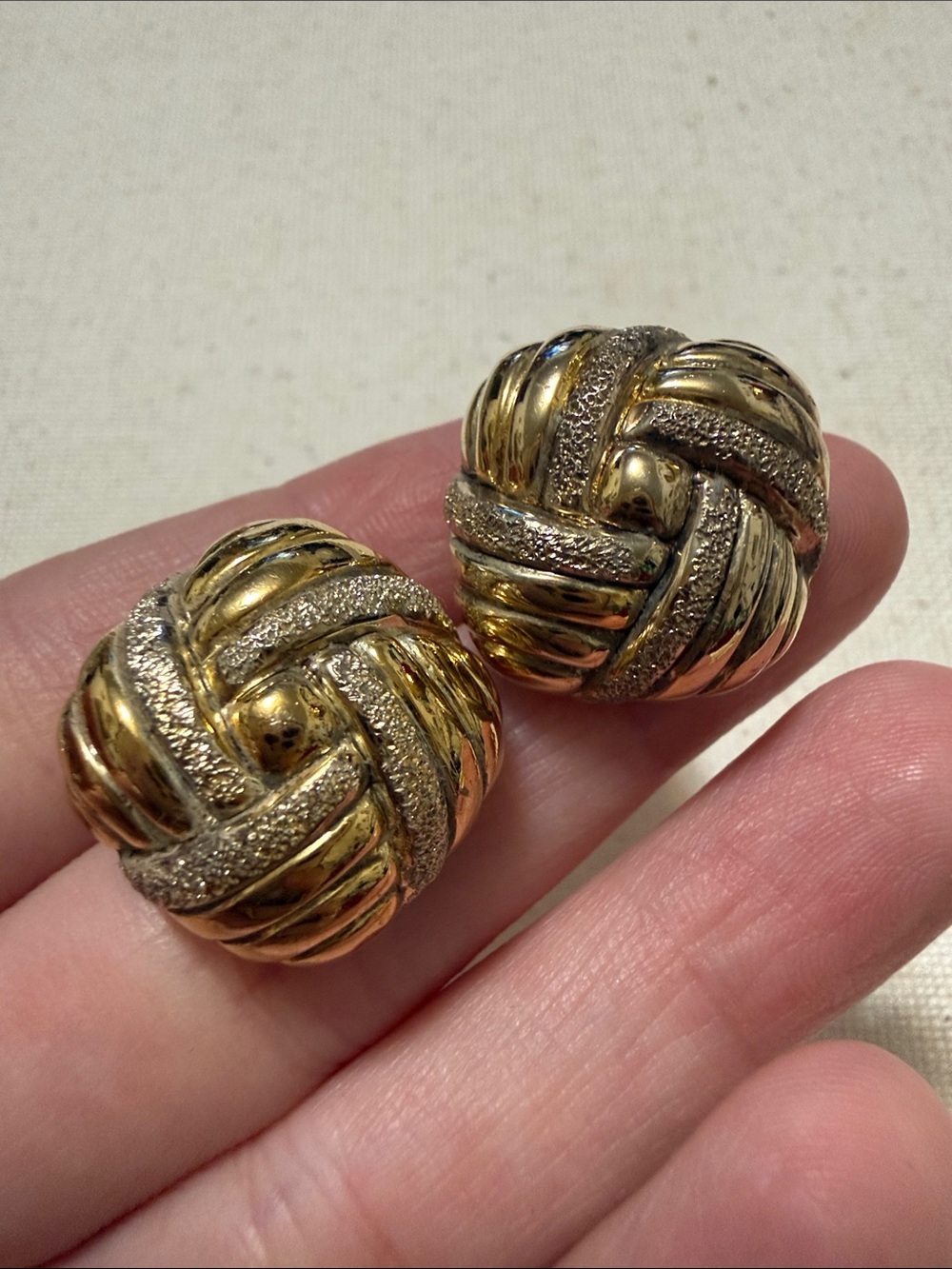 Classic ITAOR Sterling silver 925 Woven Button Clip on earrings